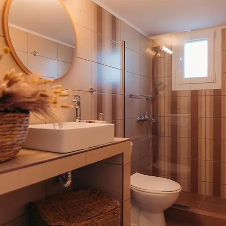 Holiday home Iviskos Lux